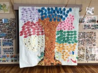 立志式でつくった漢字一文字の木