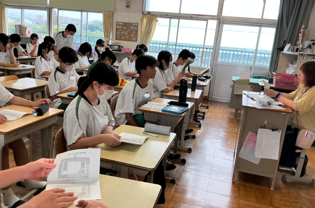 集会の後は各クラスで最終確認！