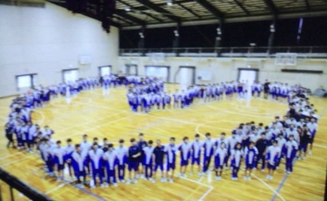 愛学年　みんなで❤️を作りました