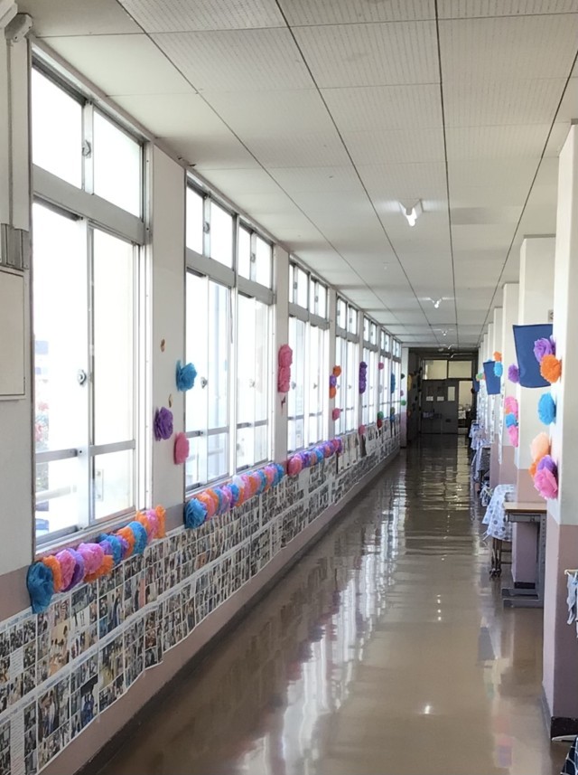 廊下の可愛い飾り付け