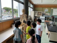 学校探検１