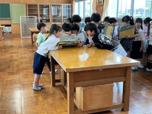 学校探検４