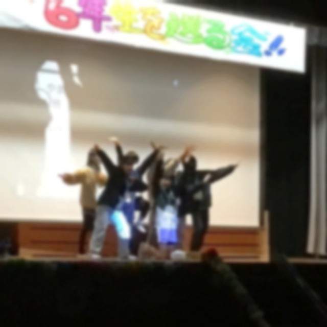 ６年生　入場でポーズ！