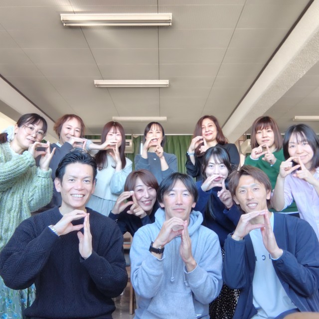 本日、学校ホームページに、記事 「PTAだよりDIGITAL３月号」 を掲載しましたのでお知らせいたします。 R７年度の最後のPTAだよりとして、Ｒ７年間活動実績（速報）、本部役員の感想など掲載しています。ぜひ一度、お時間の許す際に、ご一読くださいませ。 １年間、ありがとうございました！！