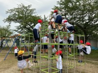 ジャングルジム