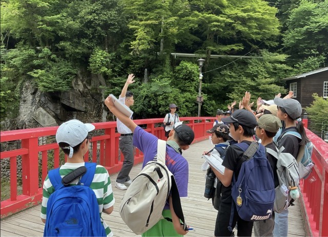 待月橋にて