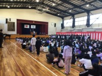 修了証書授与の様子