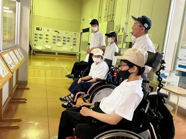 見学をさせていただきました（さくらワークス）。